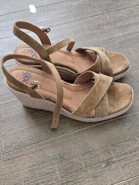SOFFT Neely Wedge Sandal, Size 8.5, Saddle Brown (Brown)